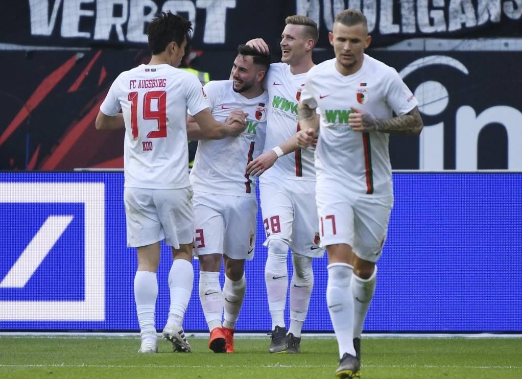 阿维塔06自燃起火