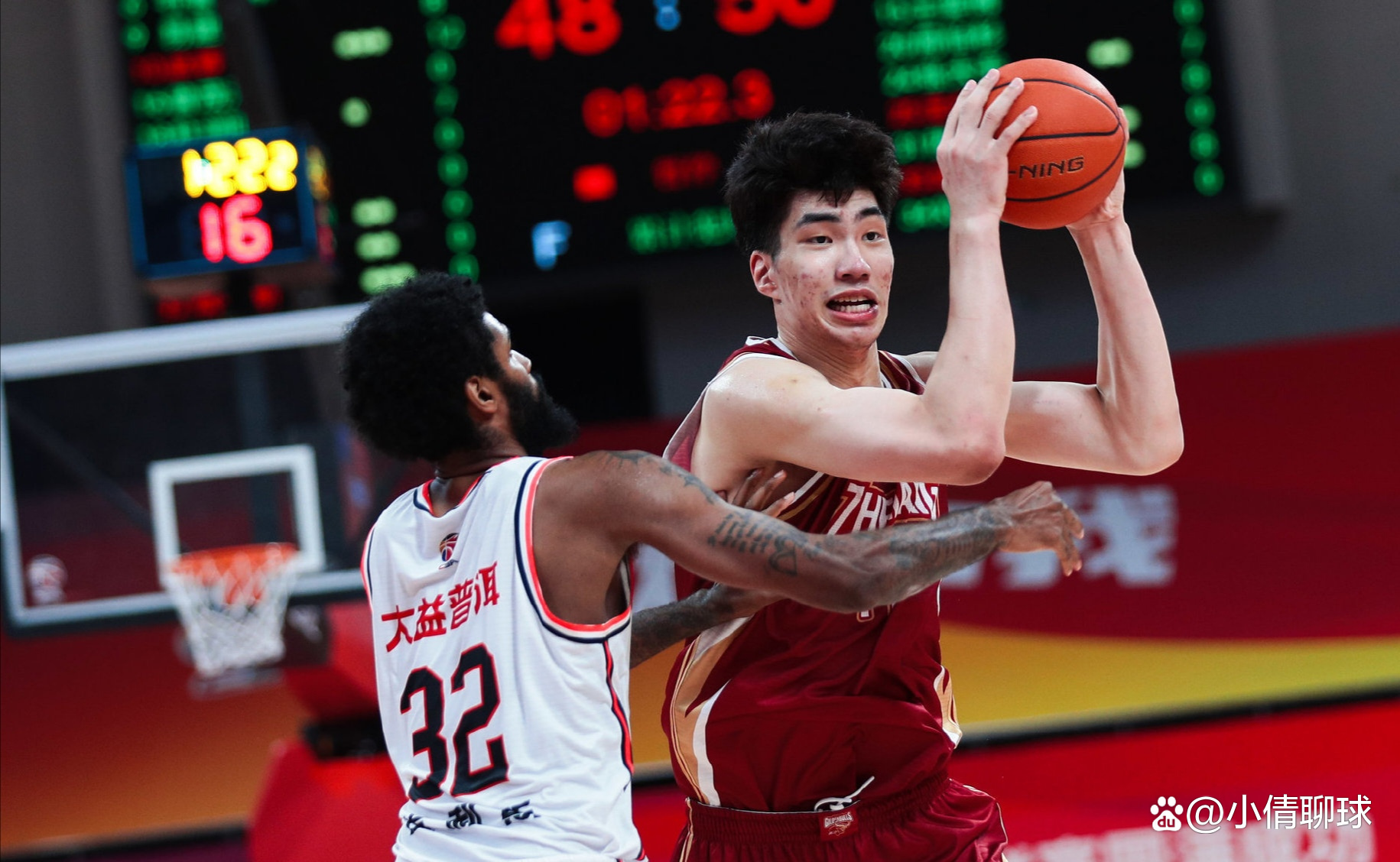 CBA常规赛赛程吃紧，菲尼克斯太阳冲刺阶段豪取连胜，压力陡增，控场能力受关注